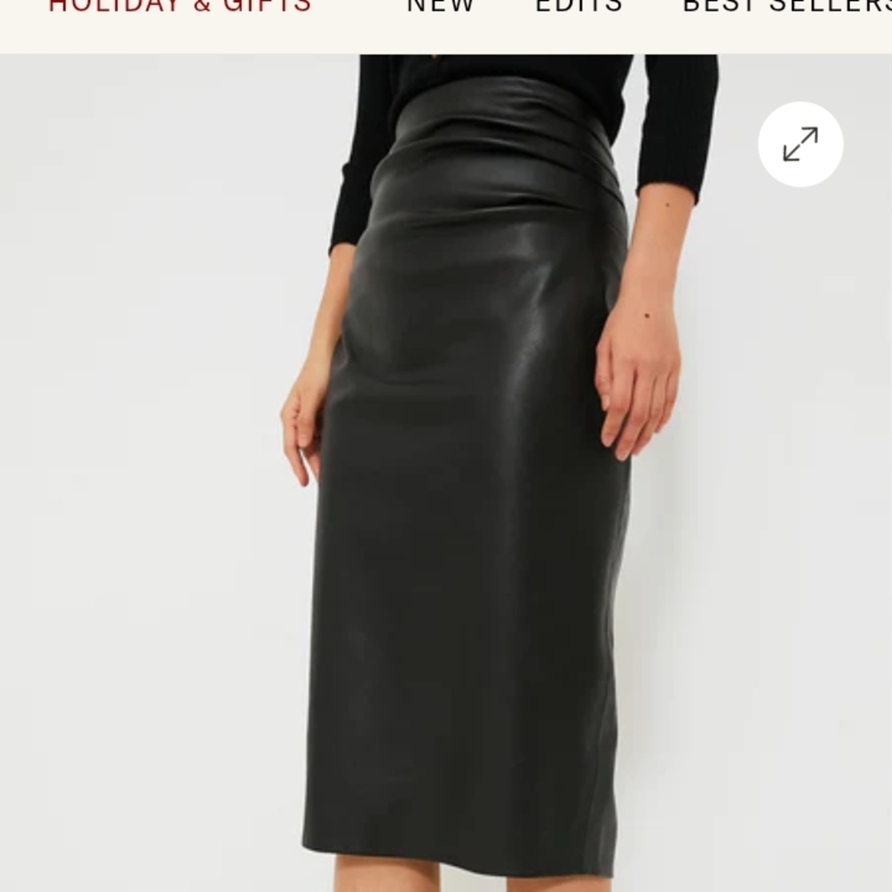 Pomander Place, Tuckernuck, Elegant Black, Faux Leather Pencil Skirt. SZ M